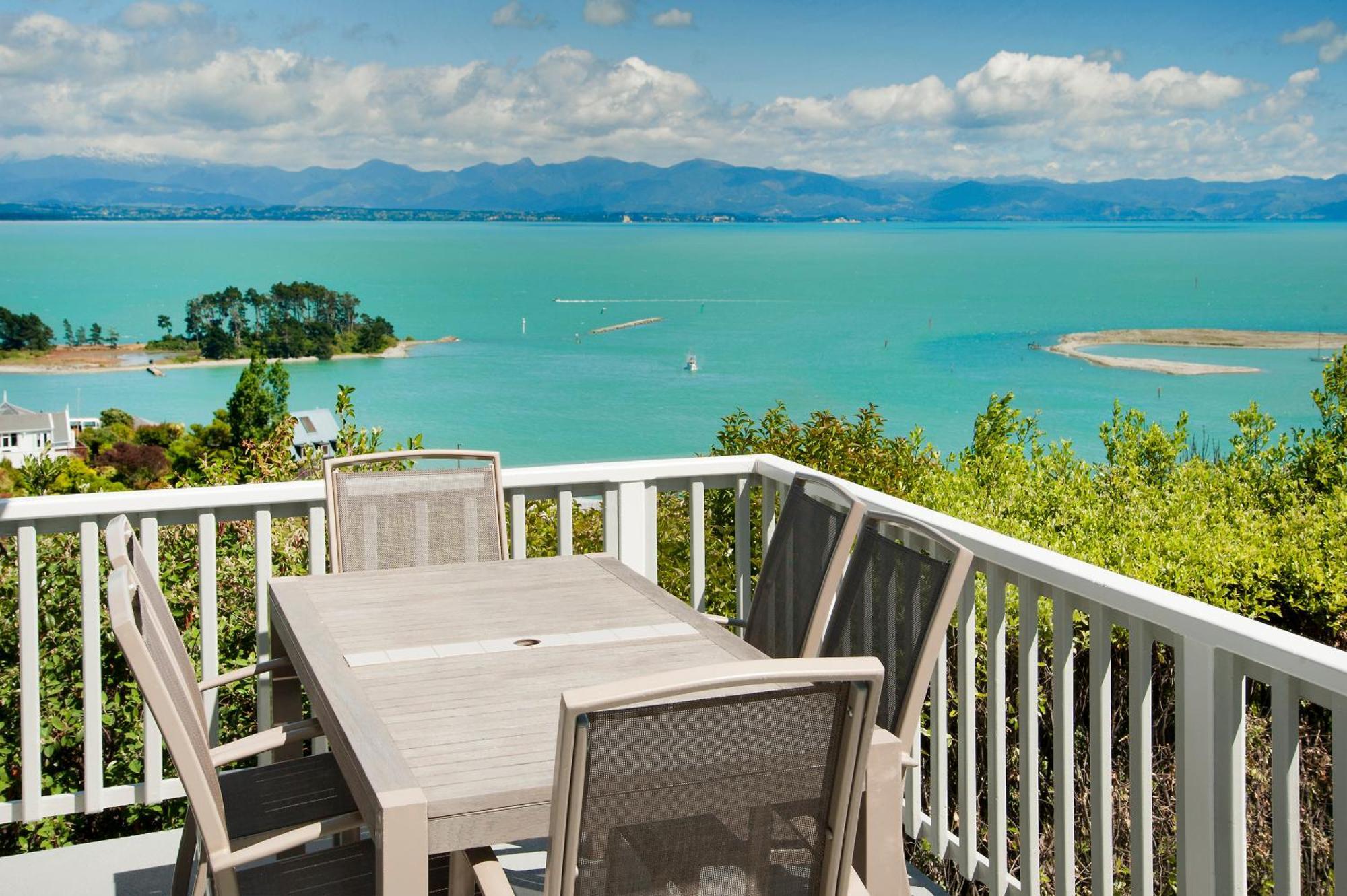 Sunseeker Views Nelson Villa Exterior photo